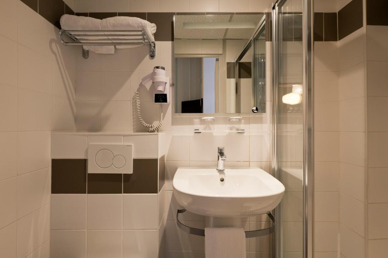 Hotel Du Dauphin Lyon Ngoại thất bức ảnh