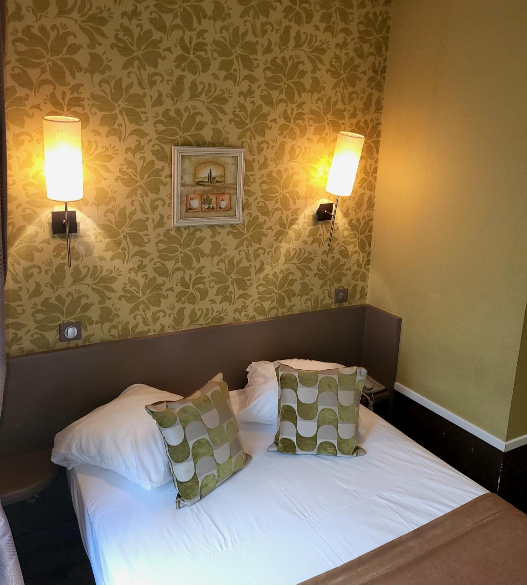 Hotel Du Dauphin Lyon Ngoại thất bức ảnh