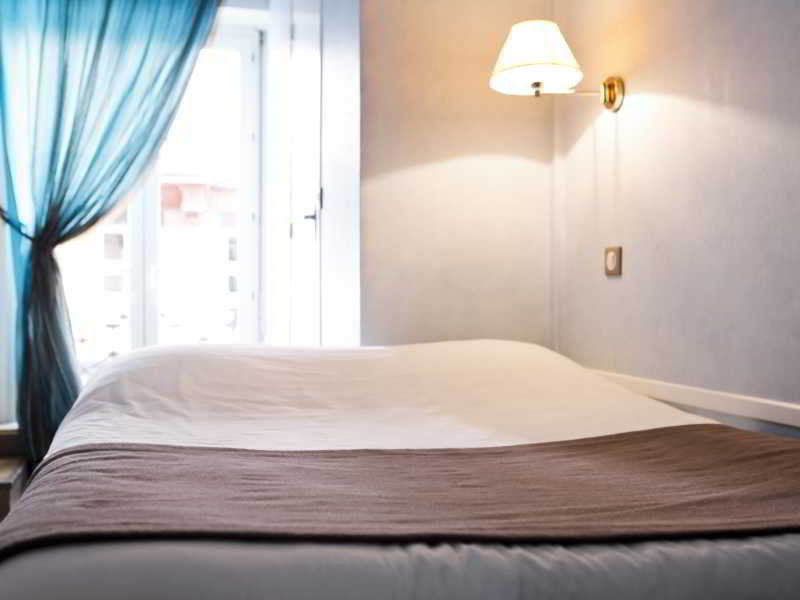 Hotel Du Dauphin Lyon Ngoại thất bức ảnh